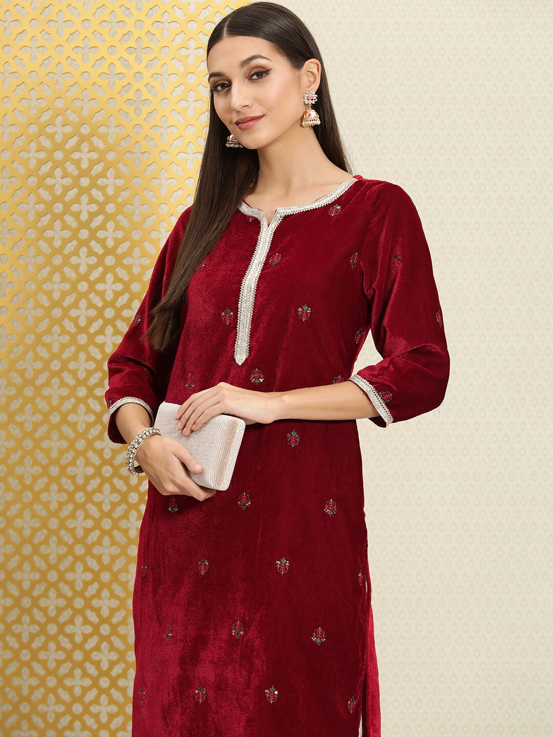 House of Pataudi Women Maroon Embroidered with Sequins Velvet Finish Kurta