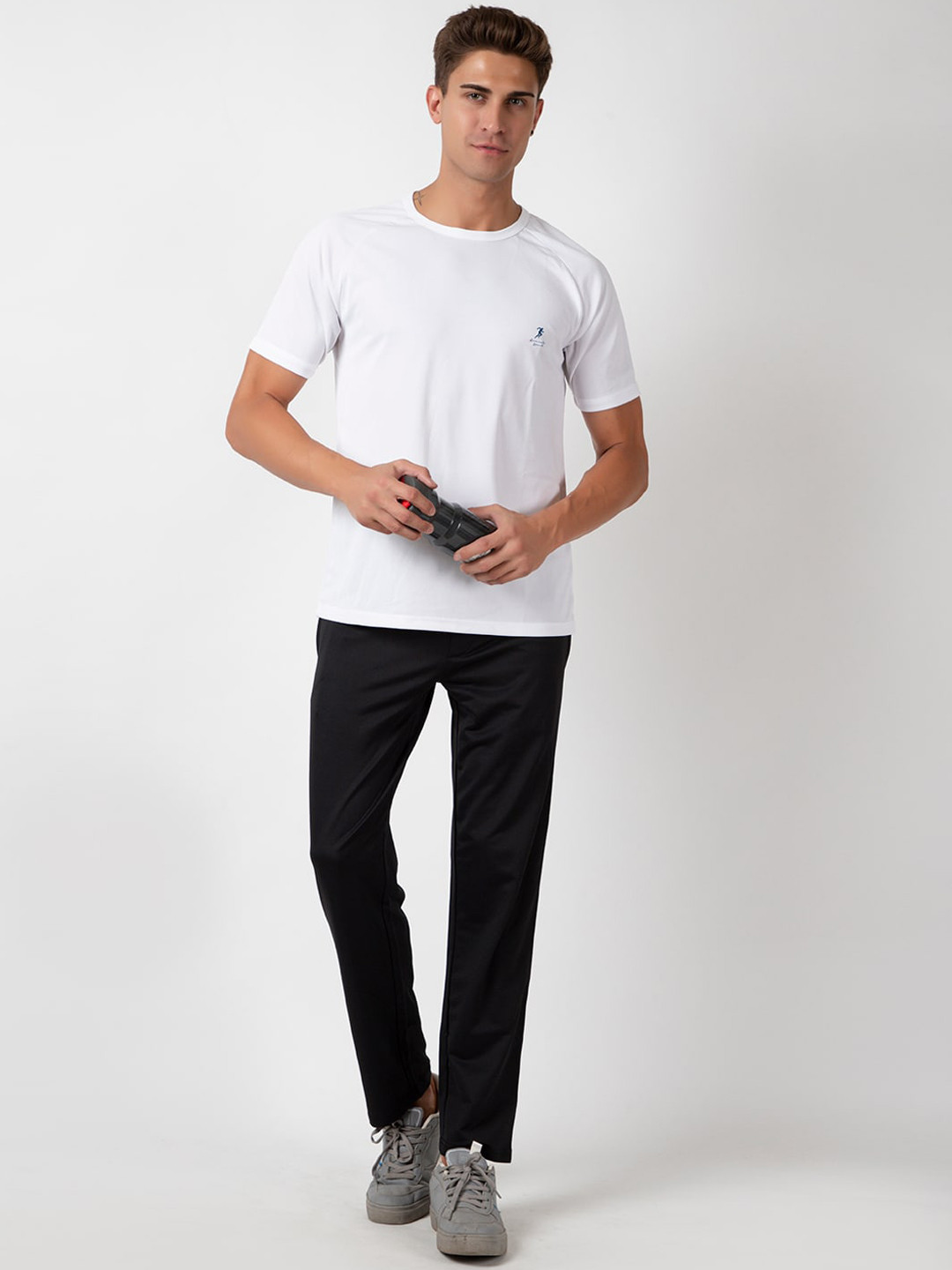 ARMISTO Men White & Black T-shirt with Track Pant