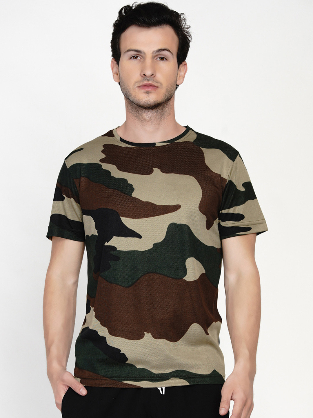 ARMISTO Men Black & Beige Camo Printed T-shirt with Trackpants