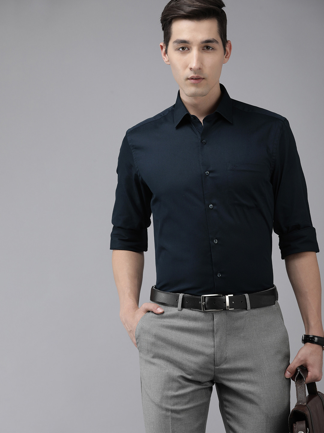 Arrow Men Navy Blue Solid Original Slim Fit Pure Cotton Formal Shirt