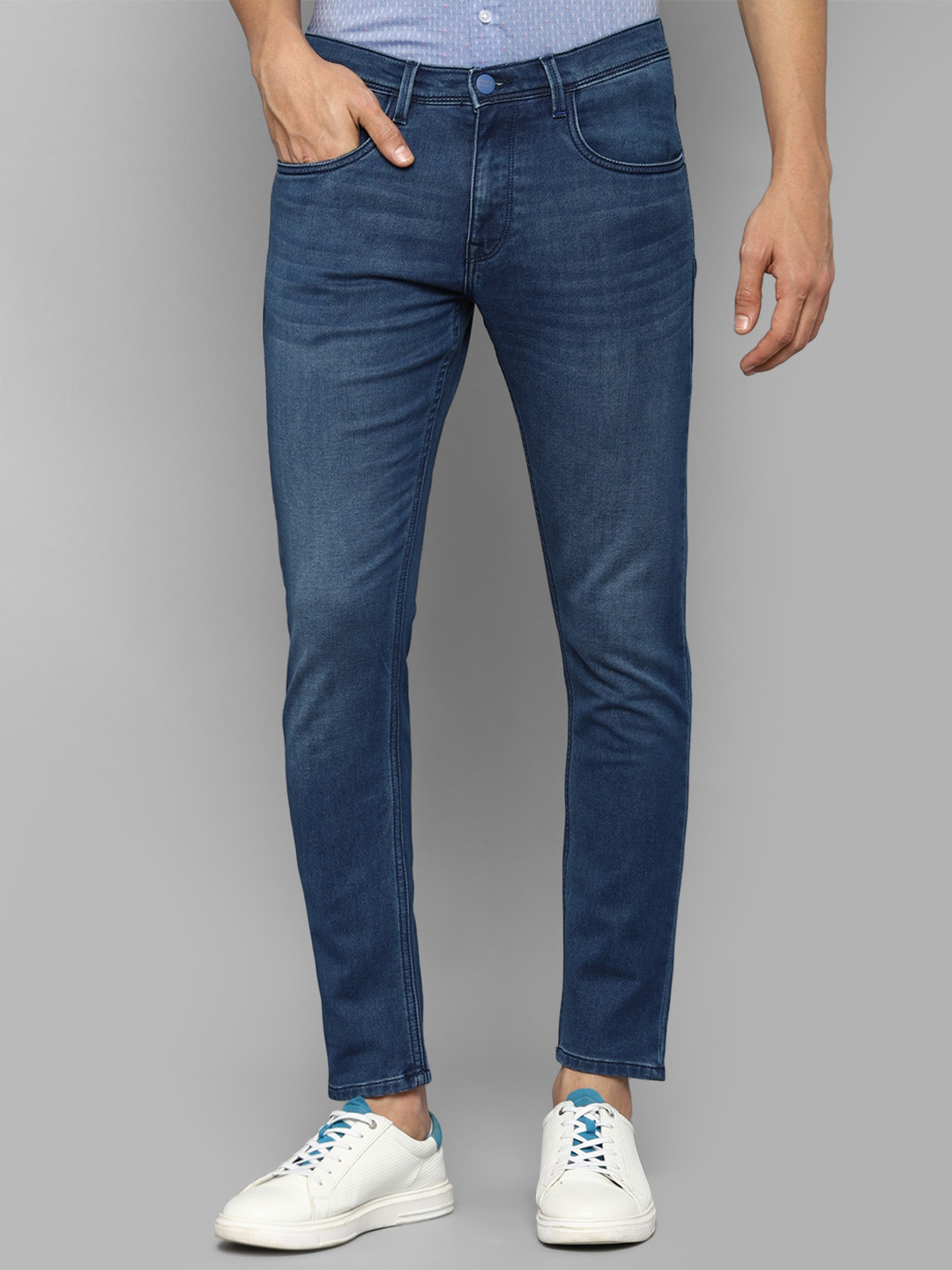Allen Solly Sport Men Blue Light Fade Jeans