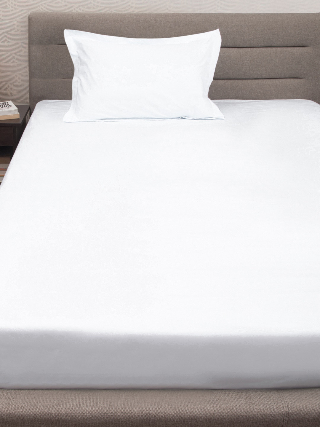 PETAL HOME White 300 TC Single Bedsheet with 1 Pillow Covers