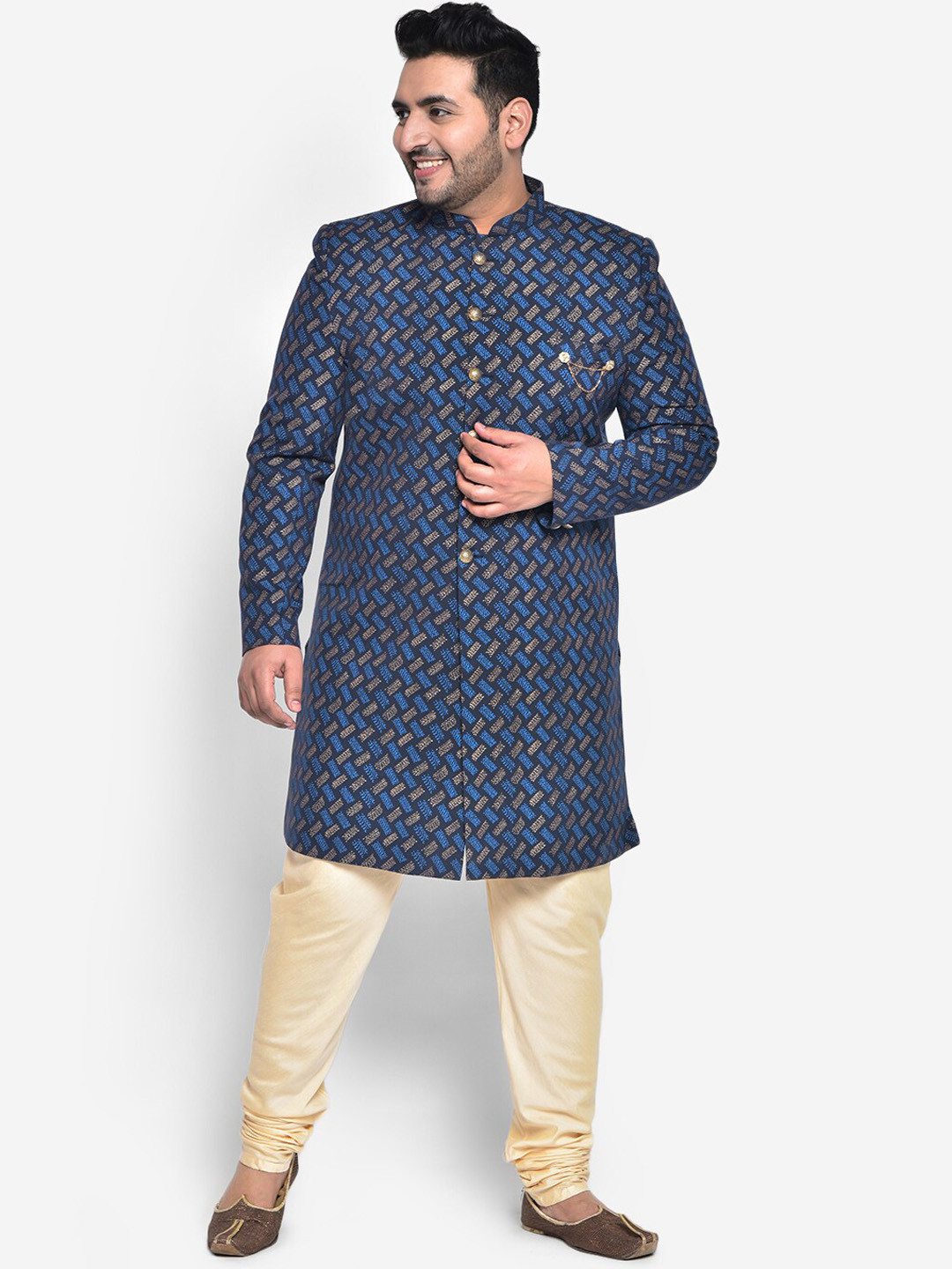 KISAH PLUS  Men Navy Blue Self Design Set Indowestern Sherwani