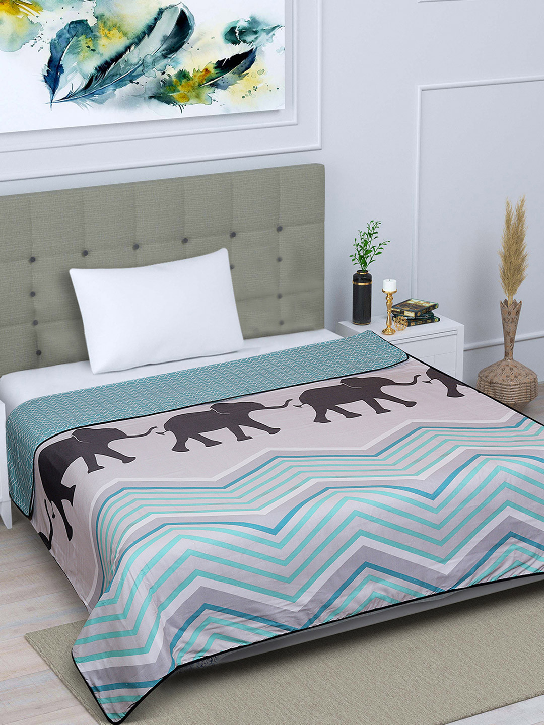 ROMEE Blue & Brown Printed AC Room 300 GSM Reversible Single Bed Dohar