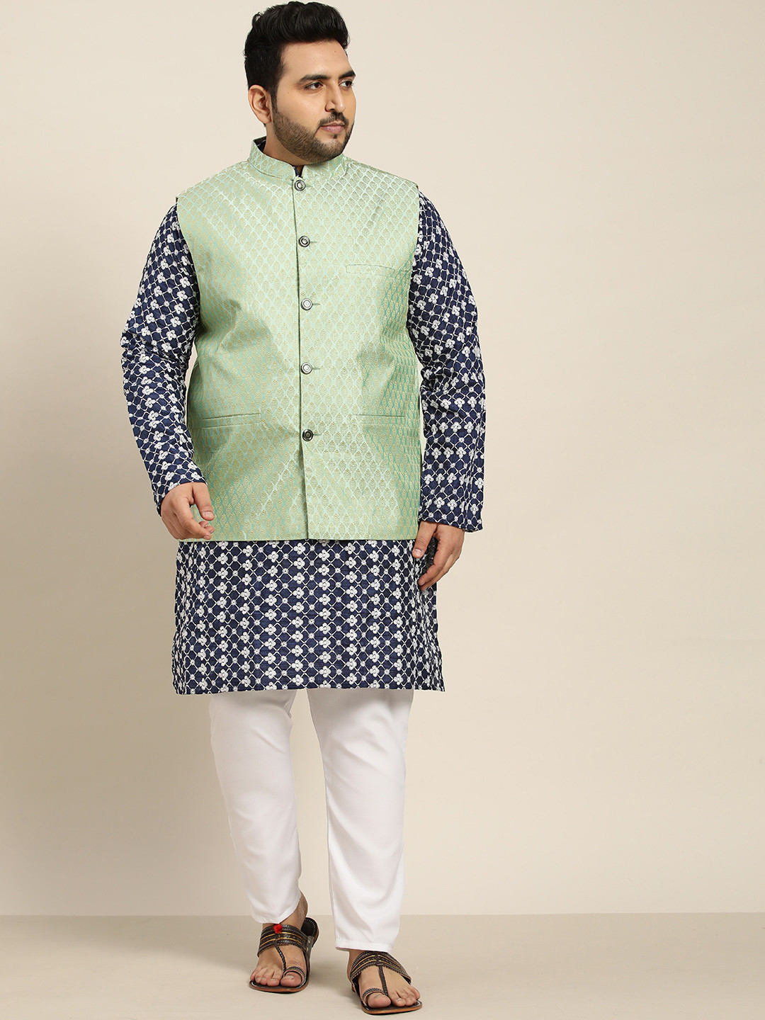 SOJANYA PLUS Men Navy Blue Embroidered Kurta with Churidar Comes with a Nehru Jacket