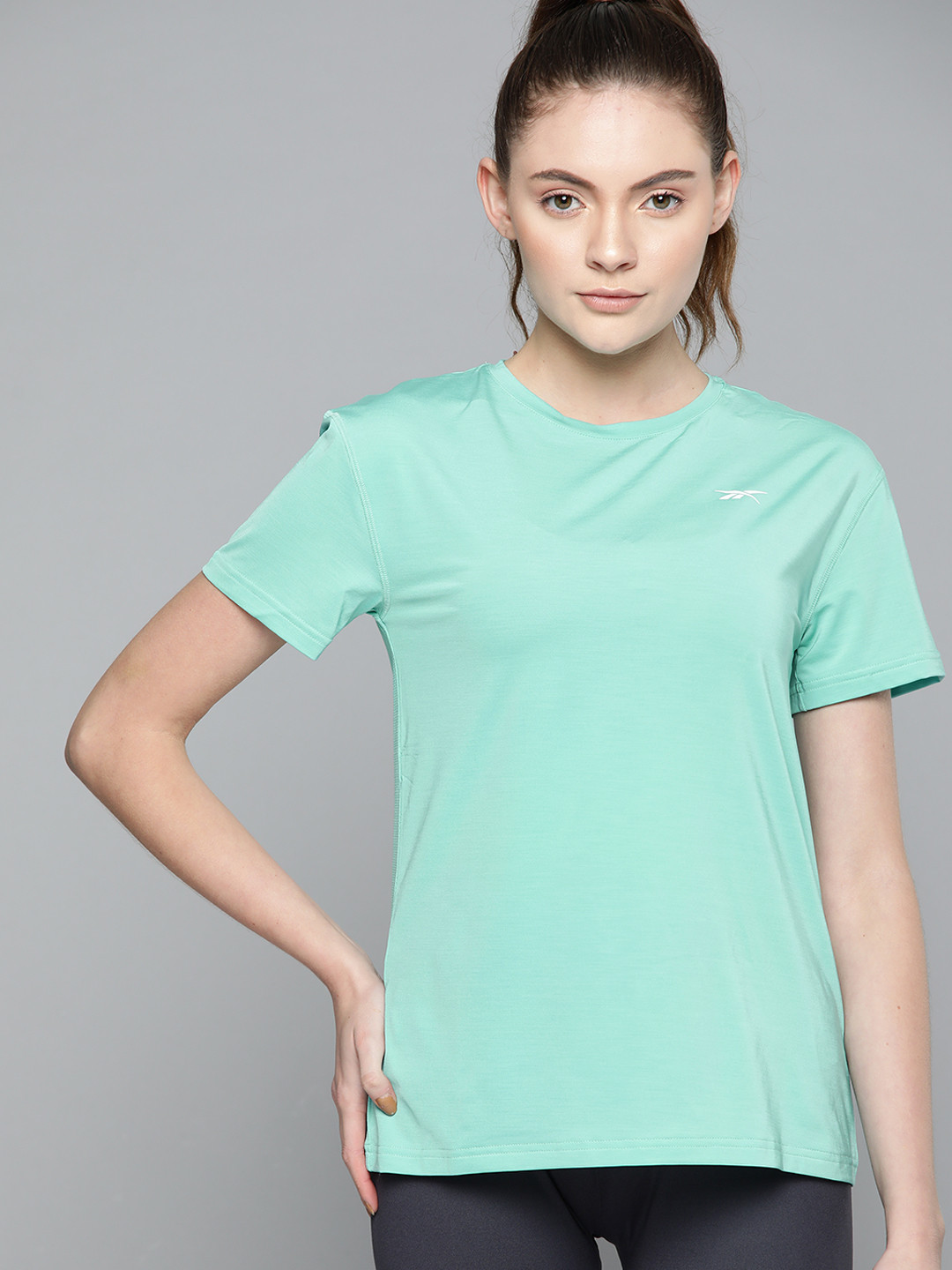 Reebok Women Sea Green TS ACTIVCHILL Athletic Solid Training T-Shirt