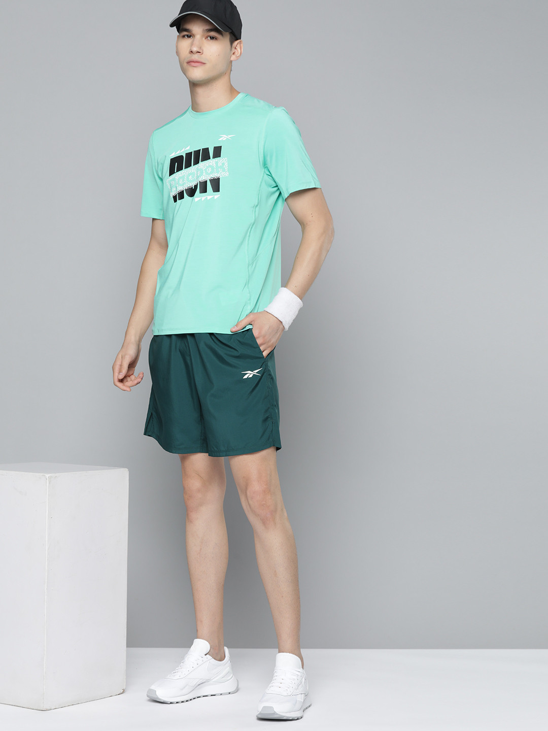 Reebok Men Green Typography Slim Fit Printed Activchill T-shirt
