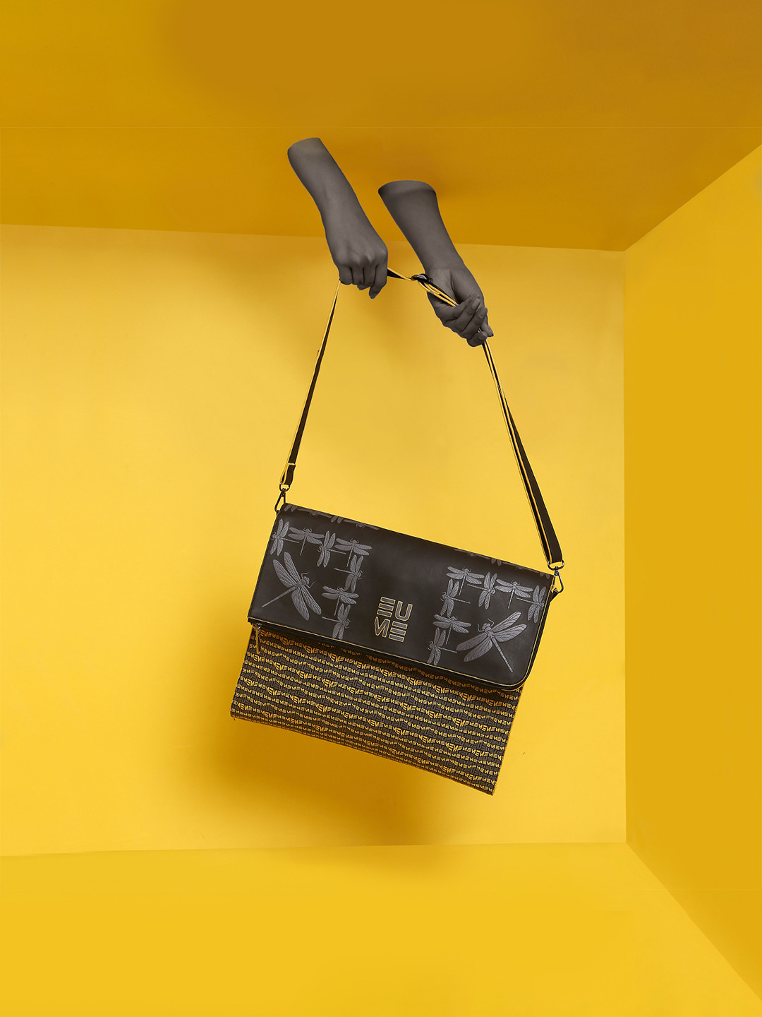 EUME Unisex Black & Yellow Colourblocked Messenger Bag