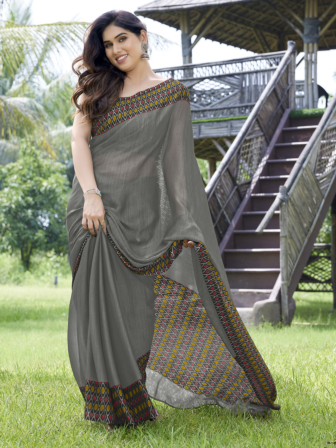 MIRCHI FASHION Grey & Brown Poly Chiffon Saree