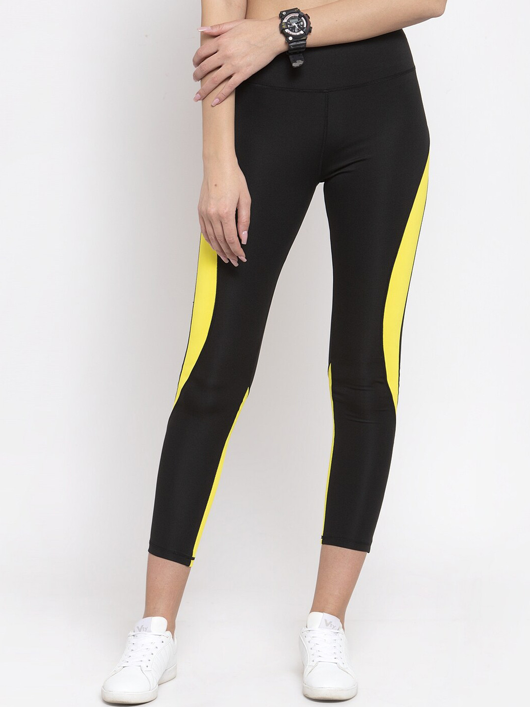 Boston Club Women Yellow & Black Colourblocked Tights