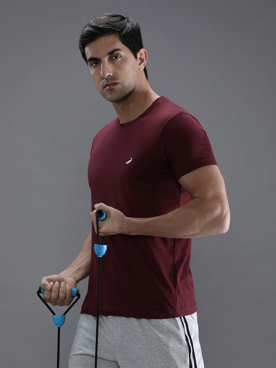 Crocodile Men Maroon Solid Cotton T-shirt