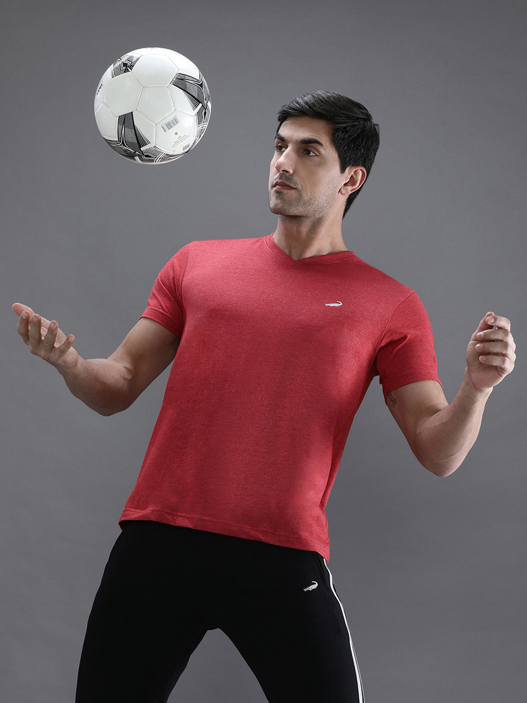 Crocodile Men Red V-Neck Cotton T-shirt