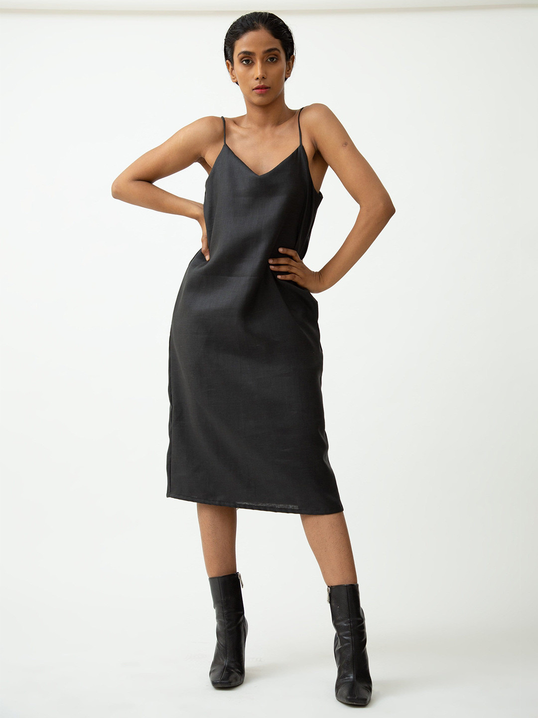 Saltpetre Women Charcoal Linen Shoulder Strap Bodycon Dress