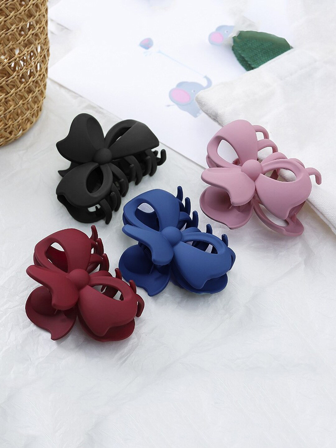 Yellow Chimes Women Black & Purple Set of 4 Claw Clips