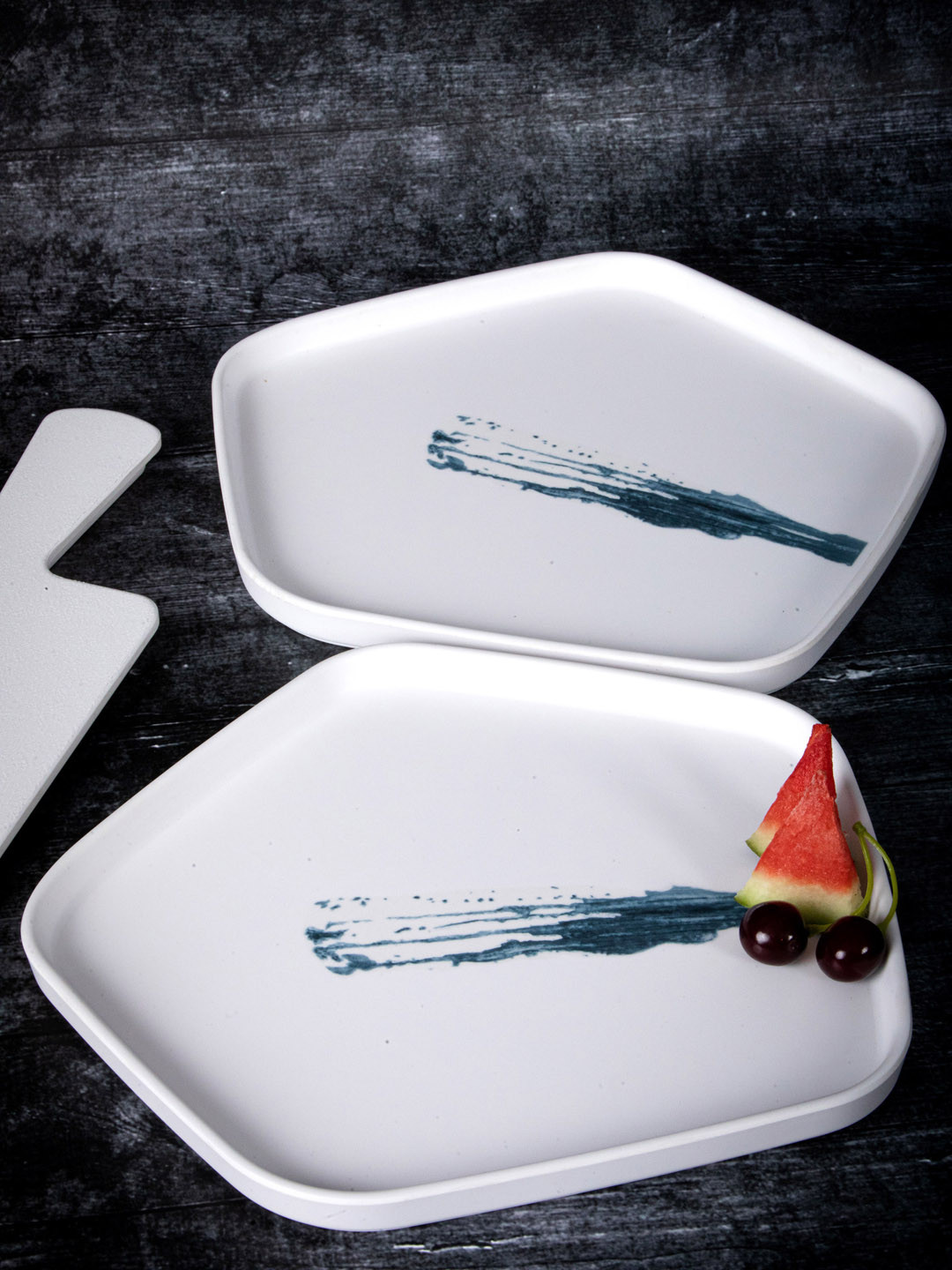 Stehlen Set of 2 White Melamine Decorative Pentagon Large Platter