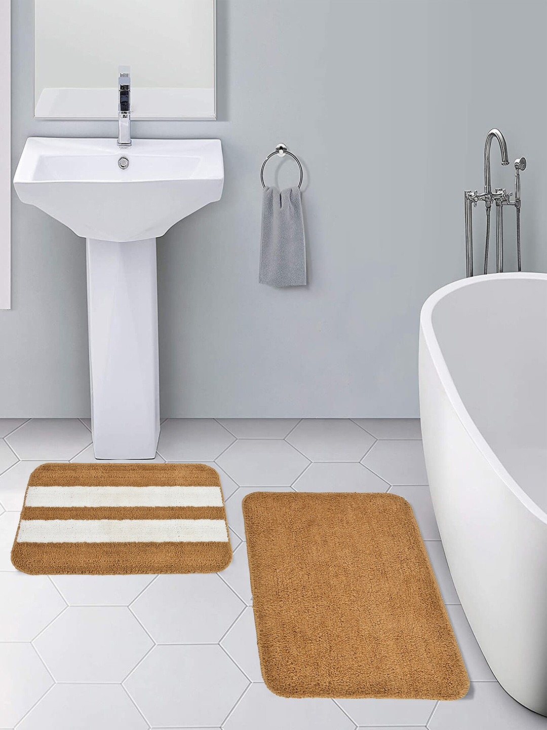 Hammer Home Set Of 2 White & Beige Anti-Slip 350 GSM Bath Rugs