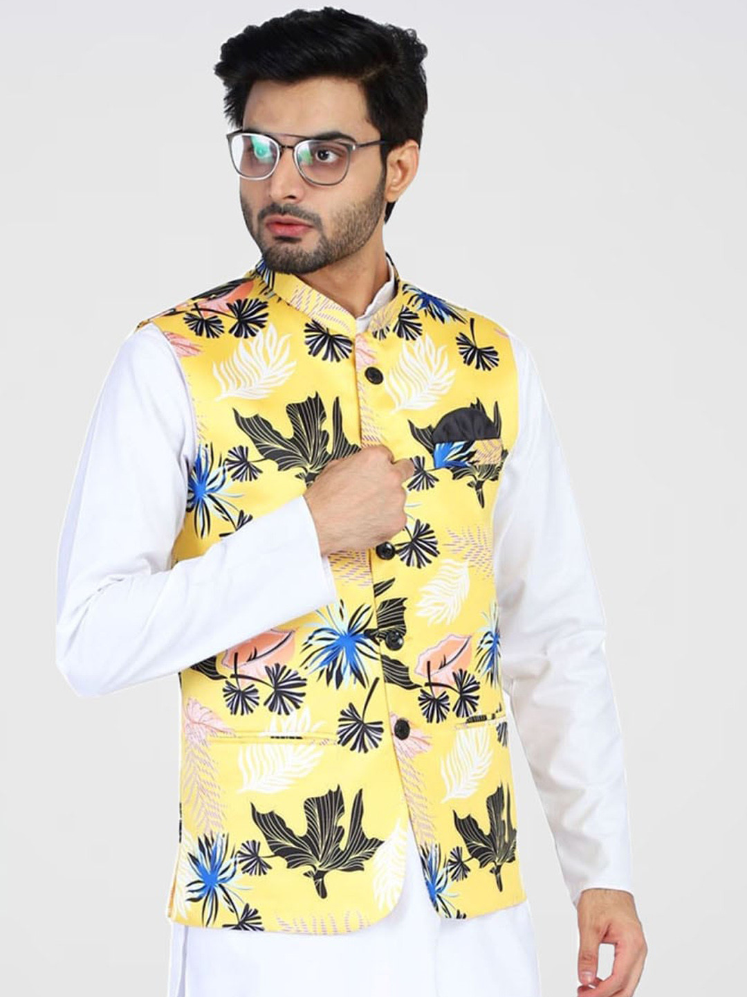 TAHVO Men Yellow & Blue Printed Satin Nehru Jacket