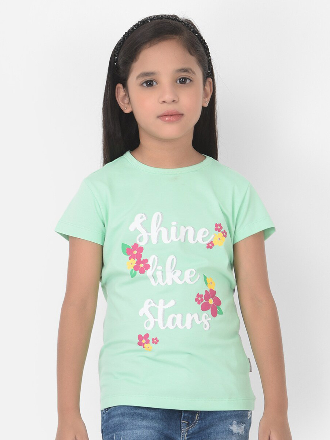 Crimsoune Club Girls Green Printed Applique Slim Fit T-shirt