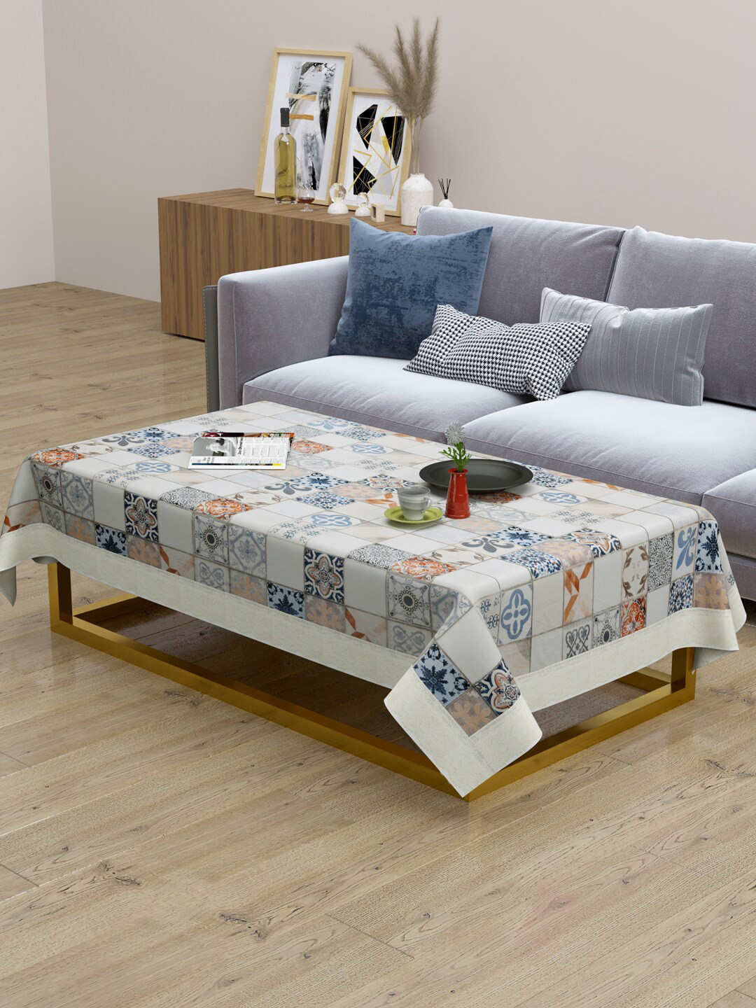 Clasiko White & Grey Printed 2 Seater Anti Slip Table Covers