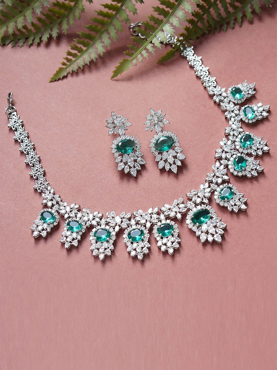 AURAA TRENDS Women Sea Green Rhodium-Plated Necklace