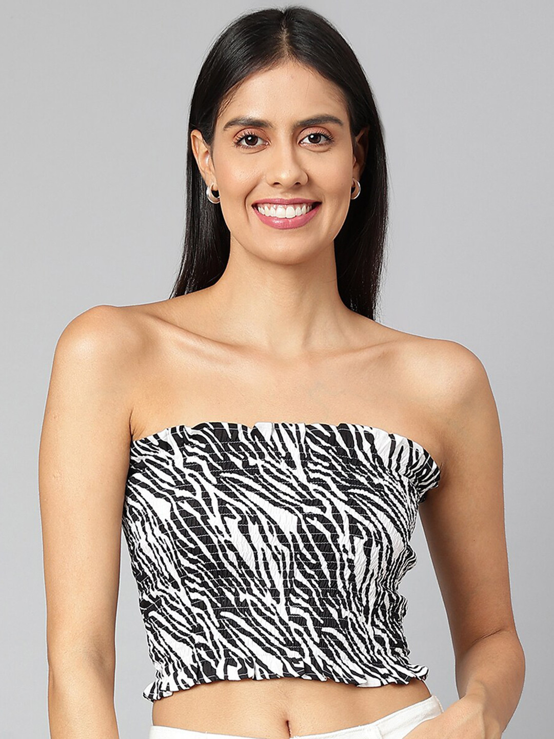 FINSBURY LONDON Black Animal Print Smocked Tube Crop Top