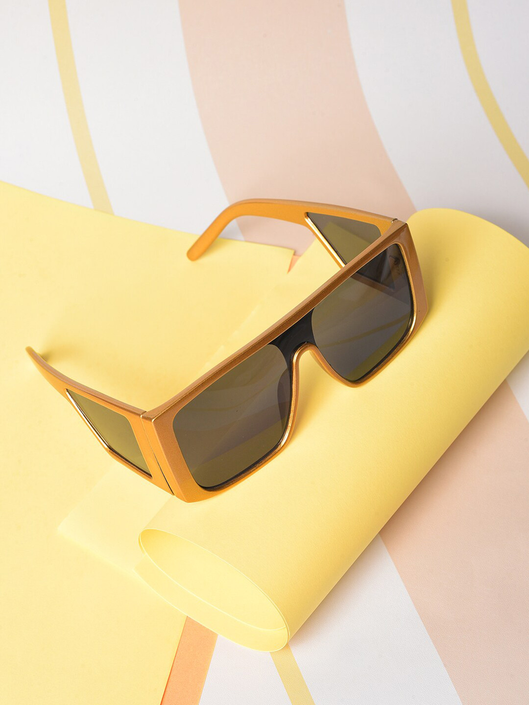 HAUTE SAUCE   Women Black Lens & Yellow Oversized Sunglasses with Polarised and UV Protected