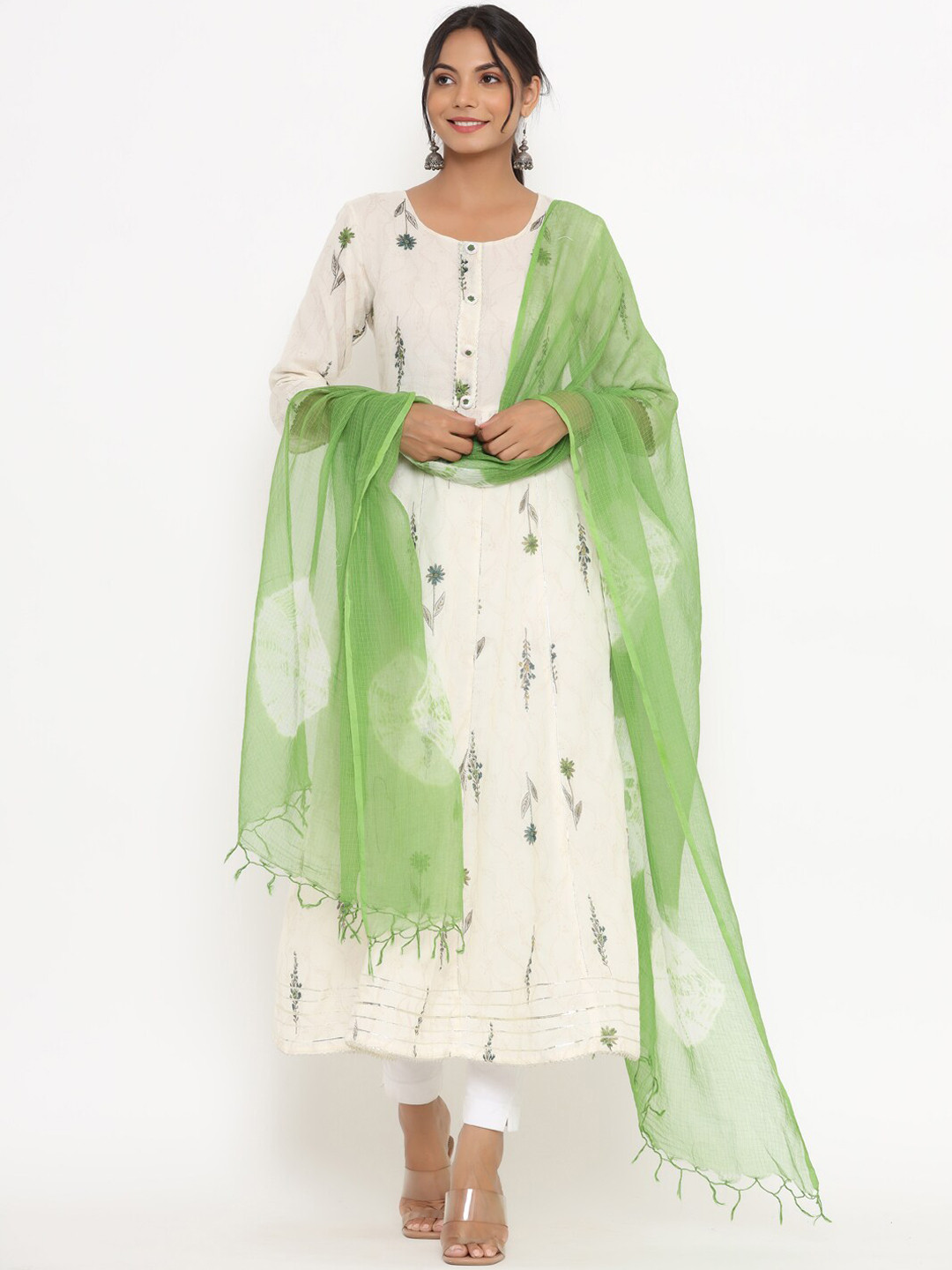 Do Dhaage Women White Quirky Embroidered Flared Sleeves Gotta Patti Anarkali Kurta