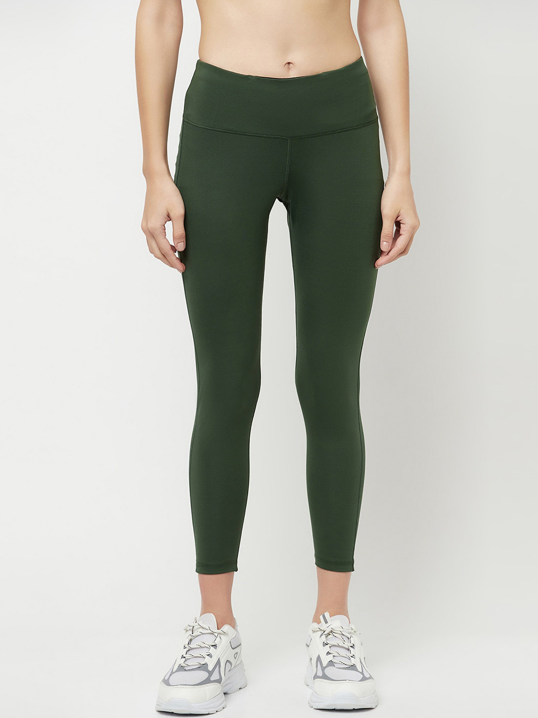 Truerevo Women Green Solid 7/8th Tights