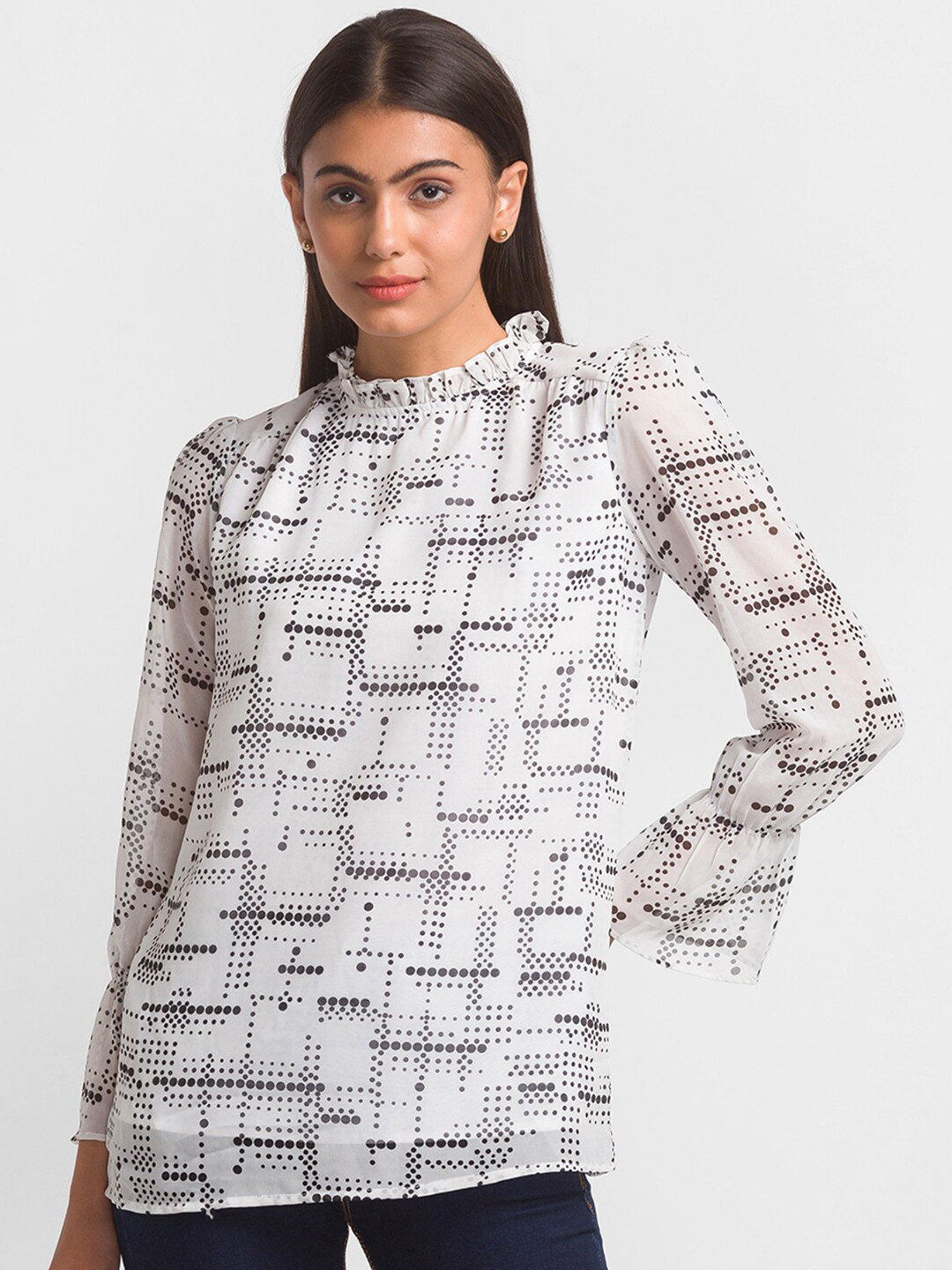 Globus White & bright gray Print Ruffles Georgette Top