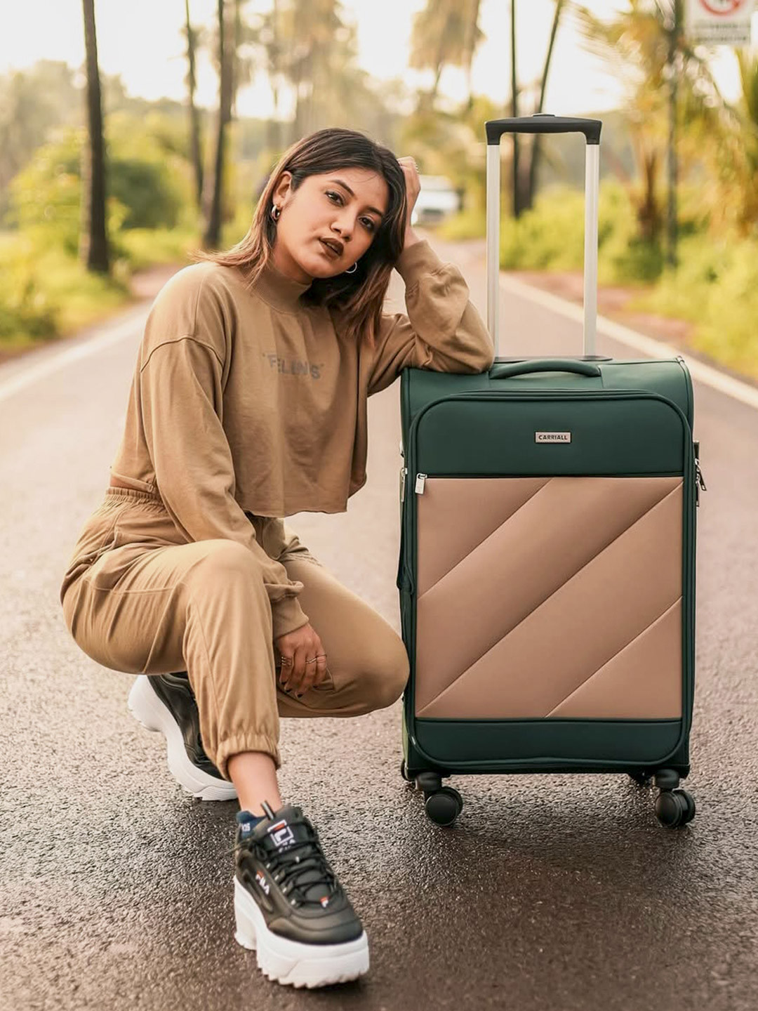 CARRIALL Green & Beige Solid Medium-Sized Check-in Trolley Suitcase