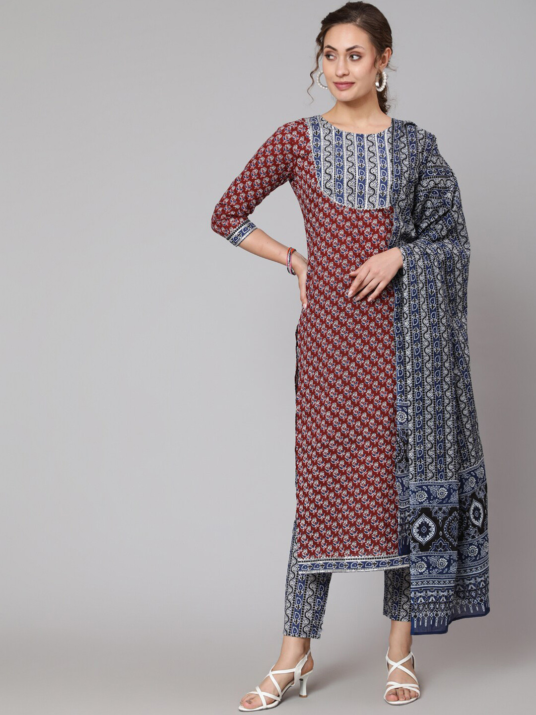 GLAM ROOTS Women Maroon Ethnic Motifs Panelled Gotta Patti Pure Cotton Kurti with Trousers & With Dupatta