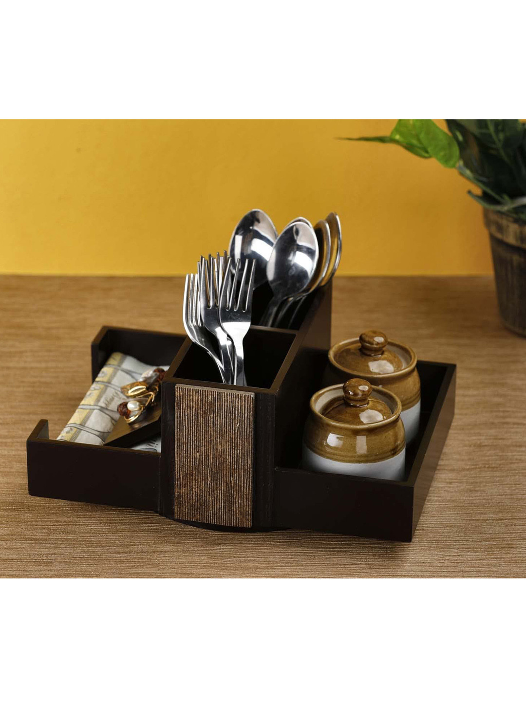 COCKTAIL Brown Solid Wooden Salt Pepper Holder