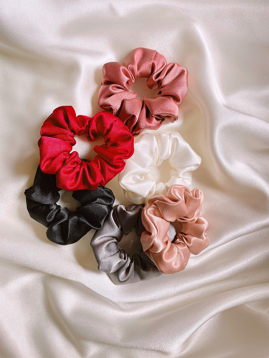 Mueras Women Set of 6 Satin Scrunchies