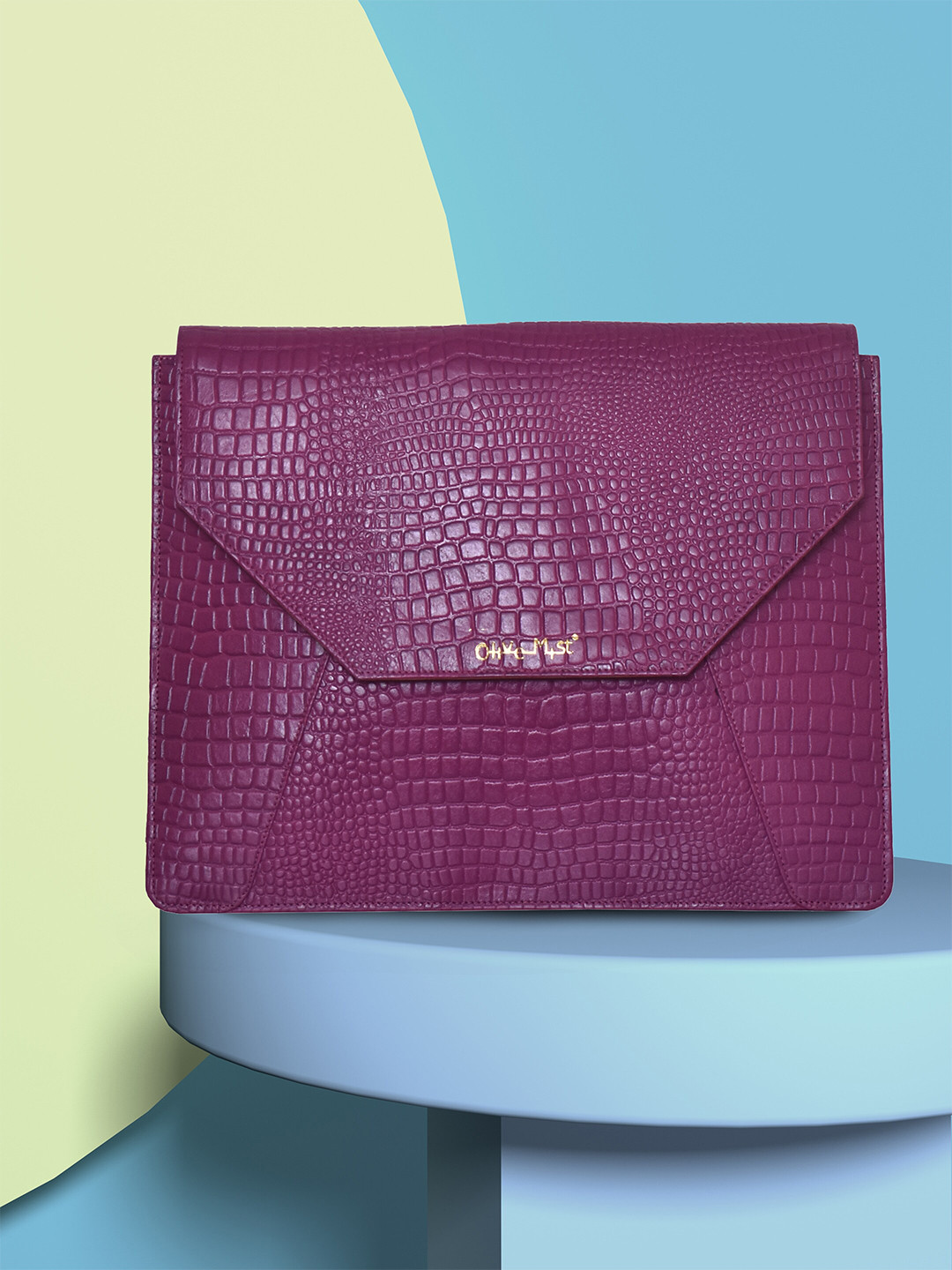 OLIVE MIST Unisex Burgundy Textured Leather Laptop Sleeve