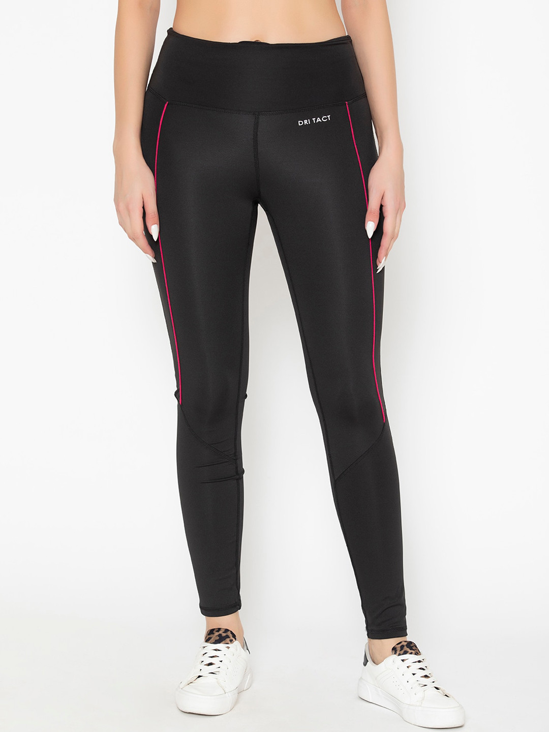 Vami Women Black Anti Odour Gym Track Pants