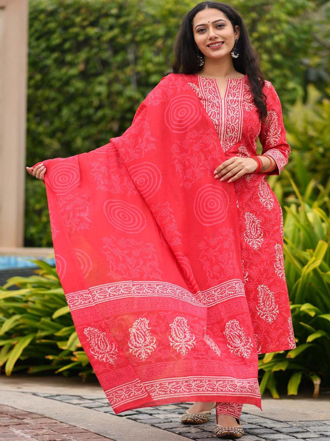 Aaheli Women Red Block Printed Pure Cotton Kurta with Trousers & With Dupatta