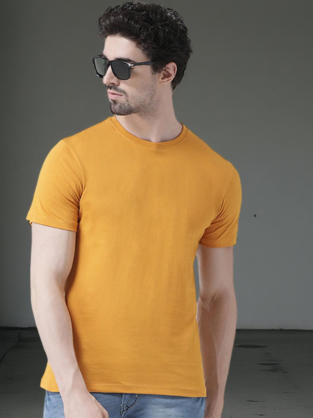 Friskers Men Gold-Toned Raw Edge T-shirt