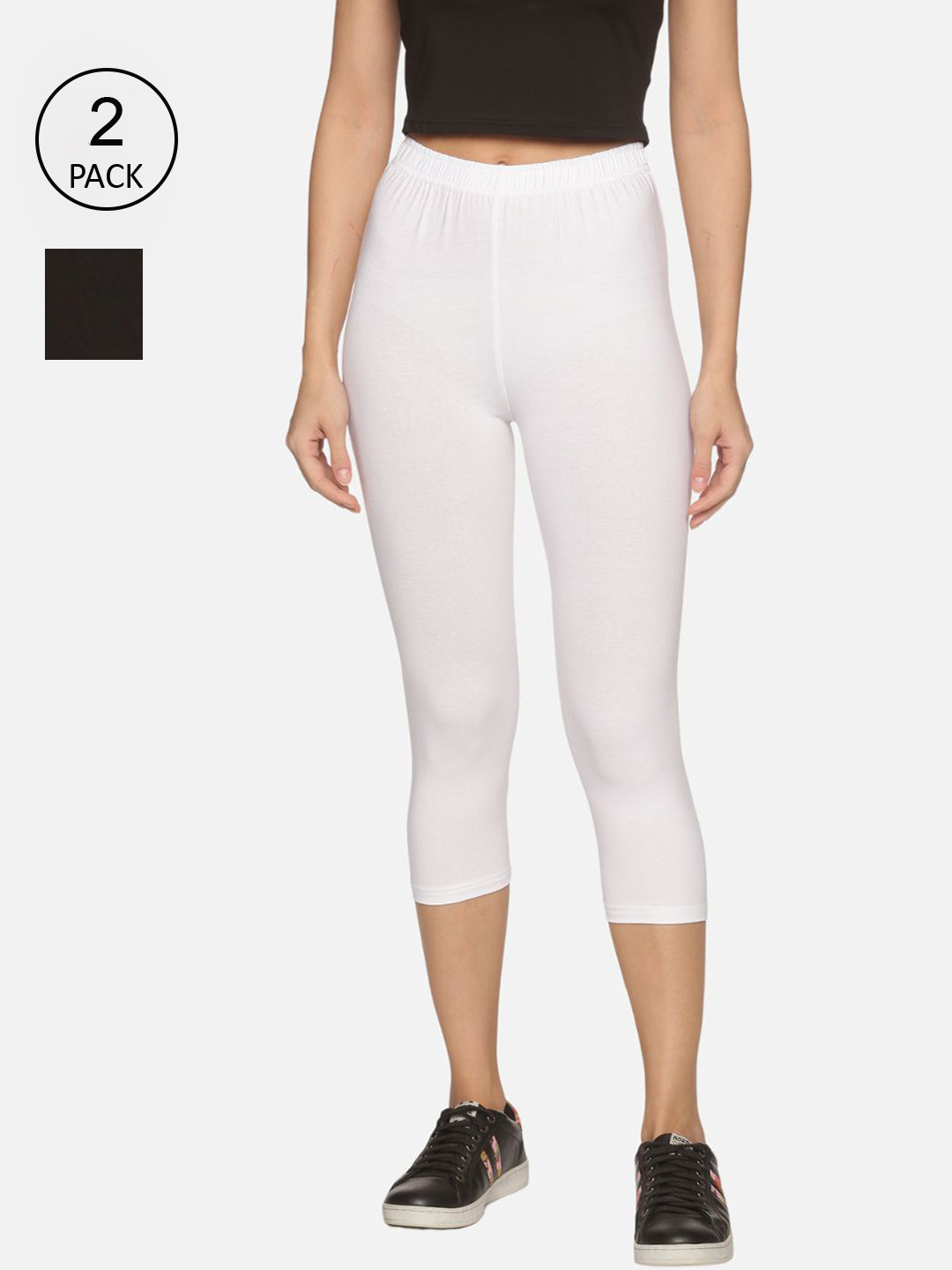 Outflits Women Black Capris - Skinny Fit