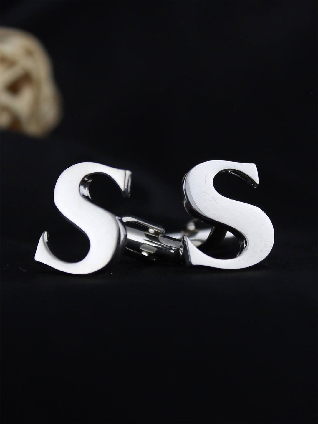 PELUCHE Silver-Toned Alphabet Cufflink
