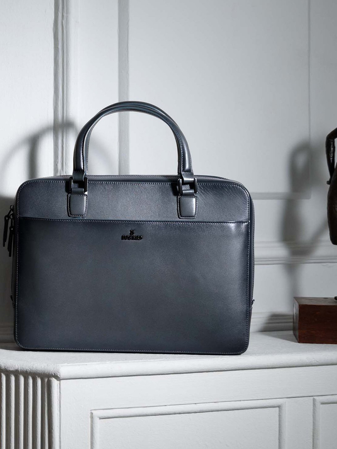 Lapis Bard Graphite Ducorium Leather Chester 14-inch Laptop Business Bag