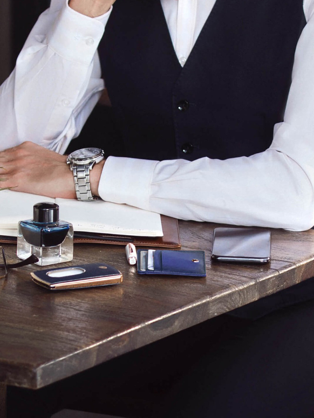 Lapis Bard Blue Ducorium Credit Card Sleeve