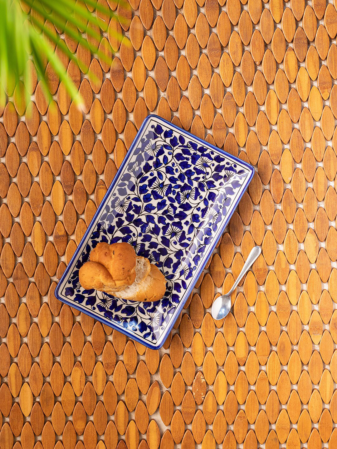 ExclusiveLane Blue & White Handcrafted Microwave Safe Ceramic Snacks Serving Platter