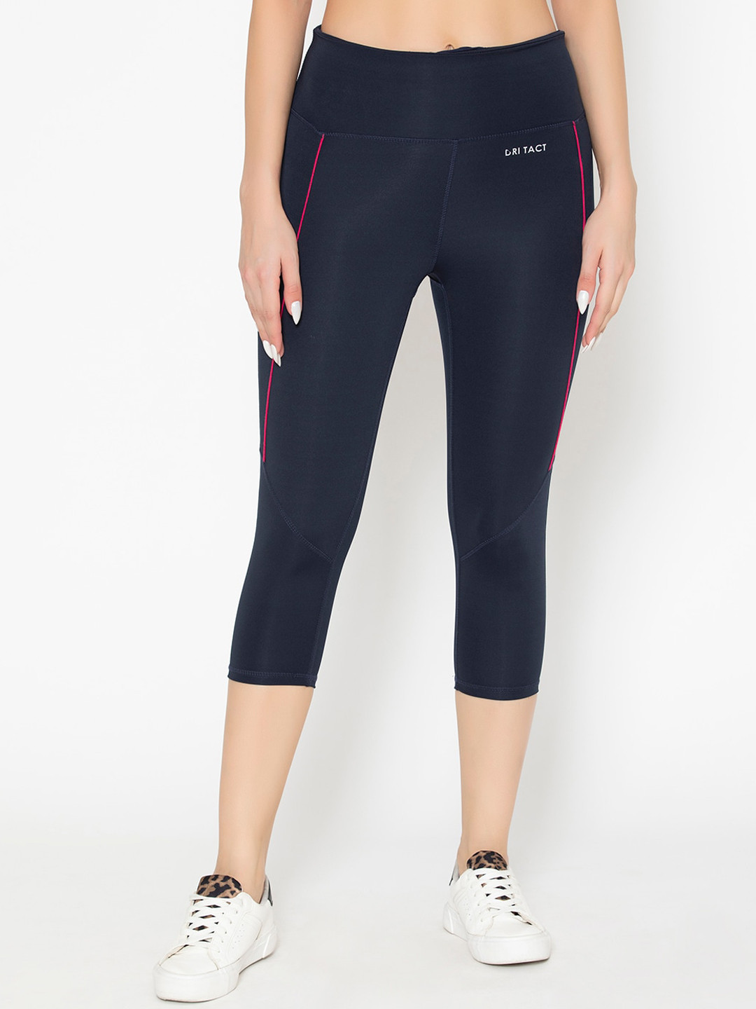 Vami Women Navy Blue Capris - Skinny Fit