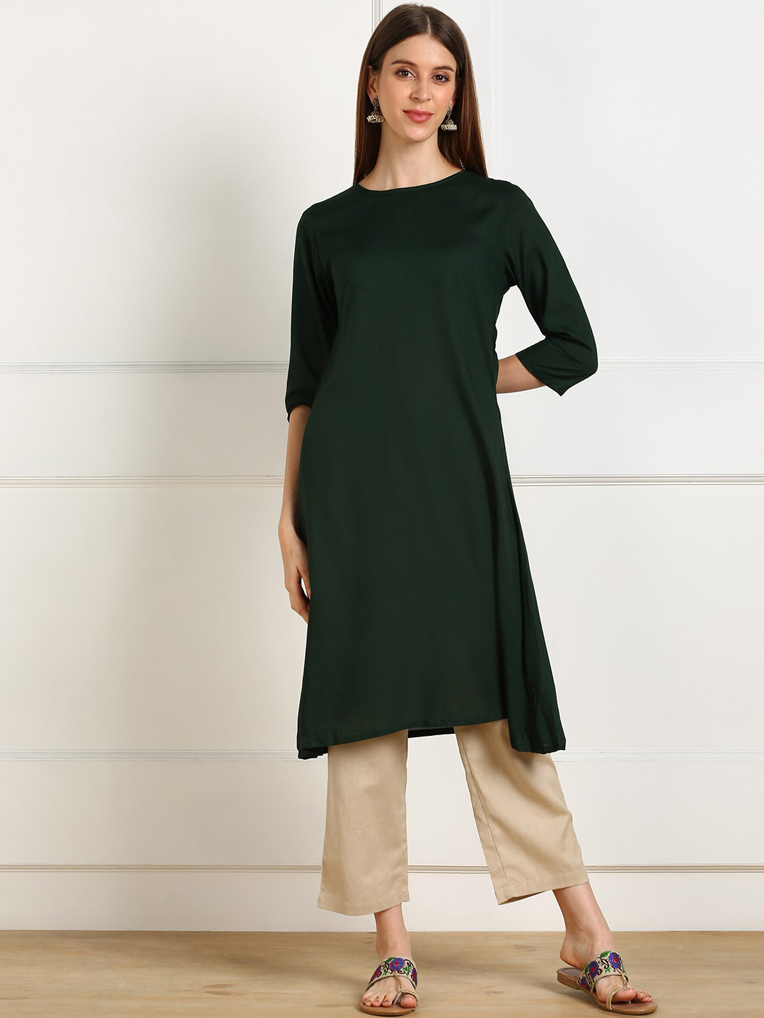 shashvi Women Grey & Green Solid Kurta With Jacket