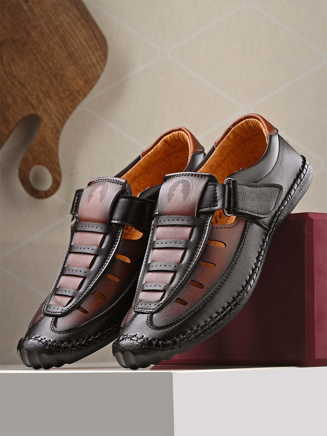 Rising Wolf Men Tan & Black Fisherman Sandals