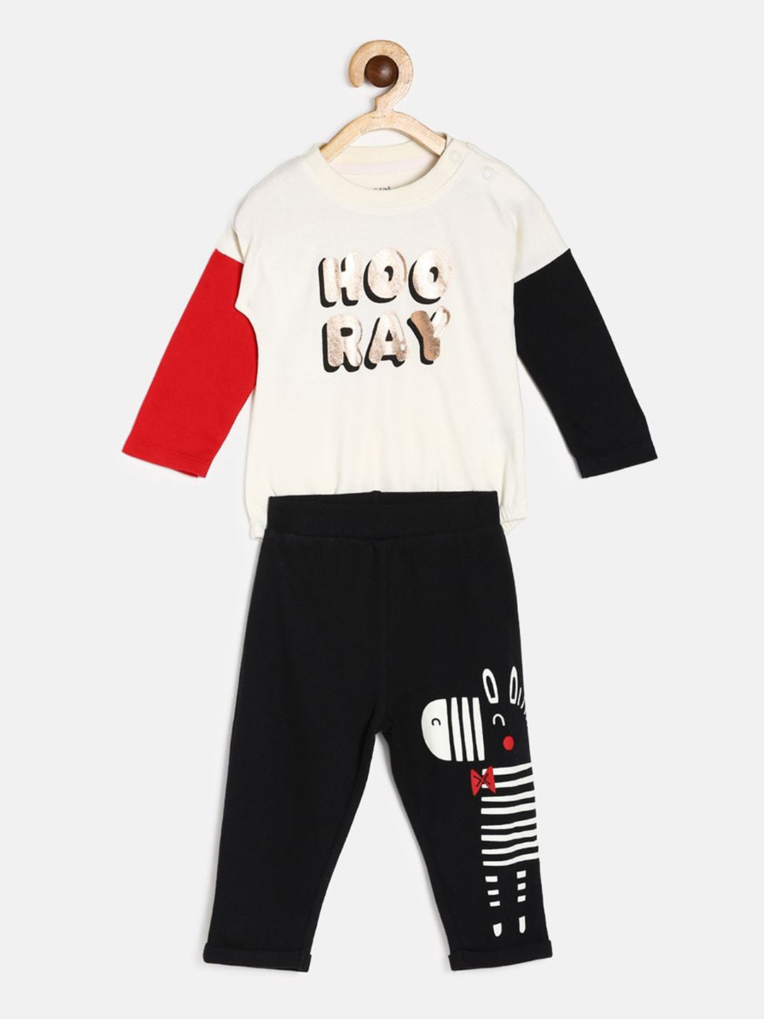 MINI KLUB Boys Cream-Coloured & Navy Blue Colorblocked Pure Cotton Body Suit with Trousers
