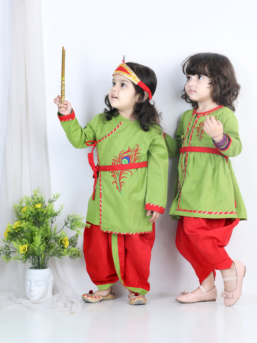 BownBee Boys Green Cotton Janmashtami Kanhaiya Dhoti & Kurta With Mukut & Bansuri