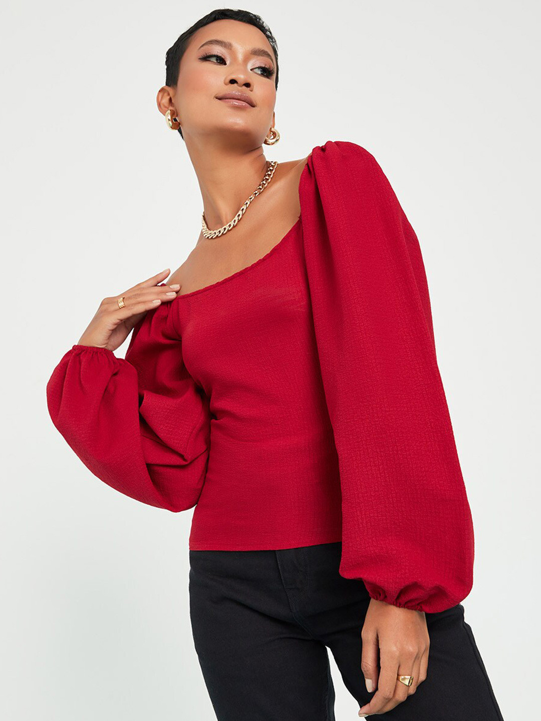 Styli Women Maroon Balloon Sleeves Wide Square Neck Fitted Blouse