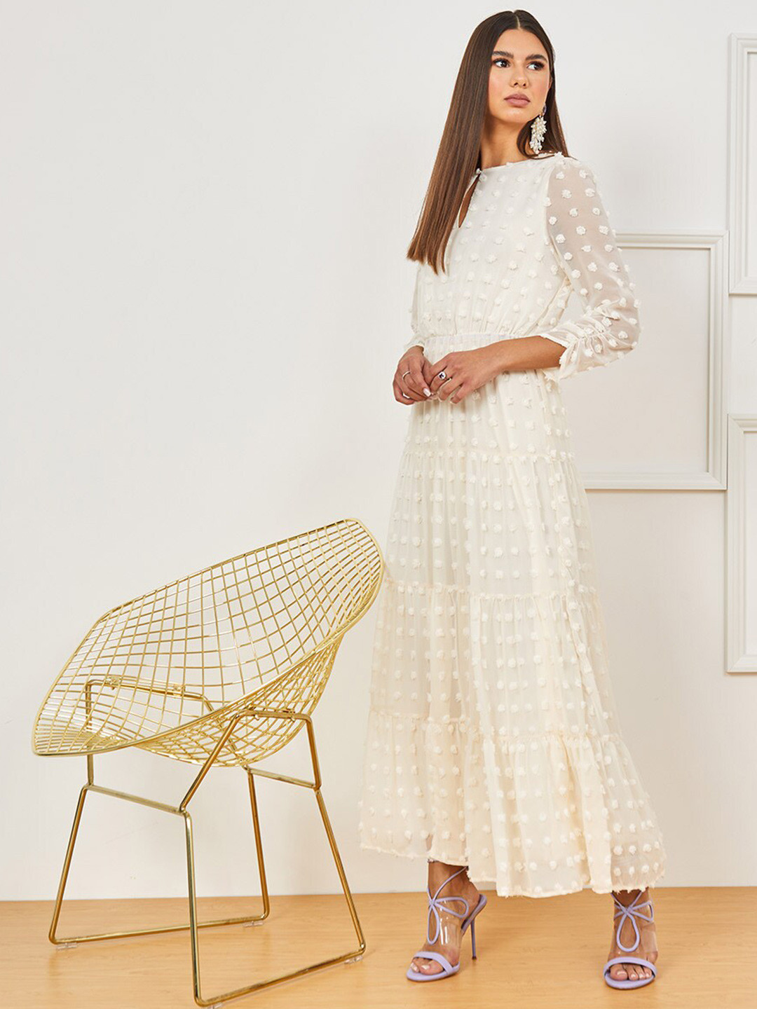 Styli Cream-Coloured 3/4 Sleeves Dobby A-Line Maxi Dress with Keyhole Detail