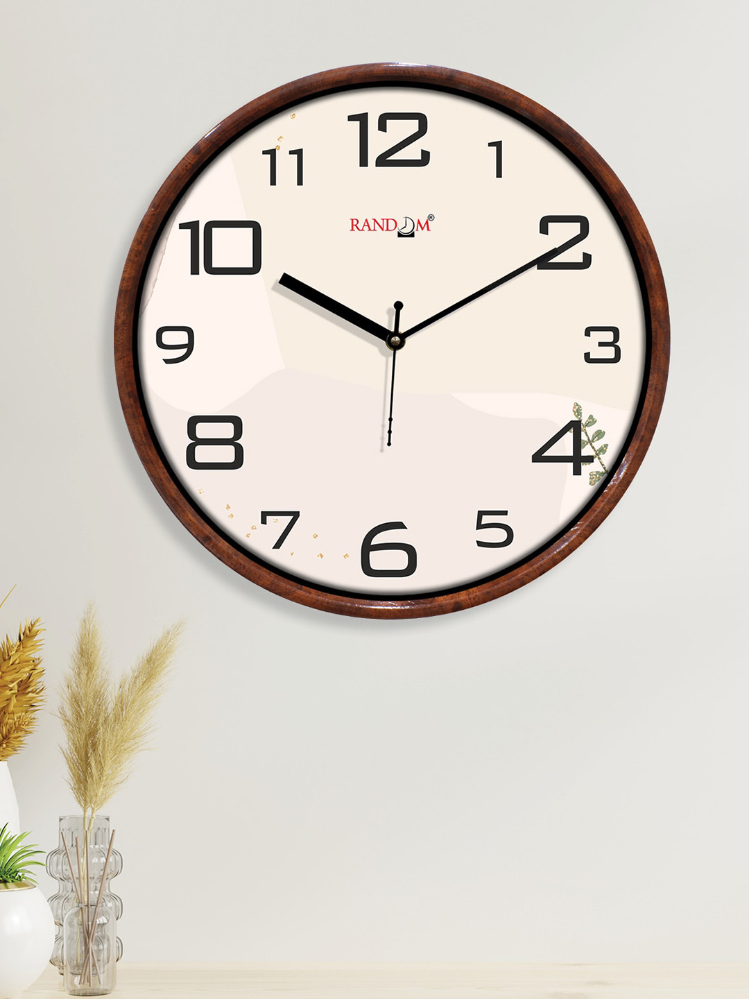 RANDOM Unisex Cream Clocks